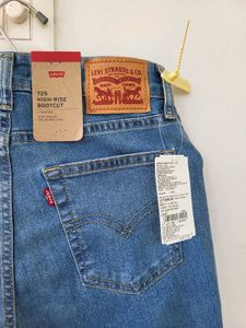 H&amp;M 725 High Rise Bootcut Jeans Blue /28