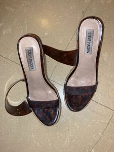 Steve Madden Tortoise Wedges