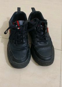 OG-19 Campus black sneakers