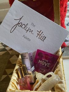 Mistery Box 🗃️ ❤️