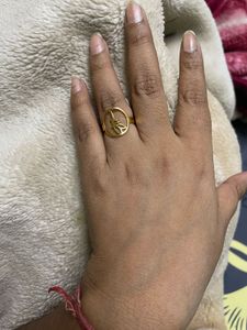 Unique Gold-Tone Fashion Ring