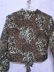 Leopard Print Crop T-shirt