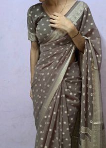 Elegant Polka Dot Saree ✨️