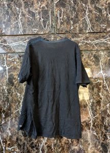 L SIZE TSHIRT