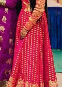 Onepic Gown