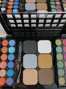 78 Colours Eyeshadow Palette