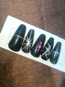 Black &amp; Silver Press-On Nails