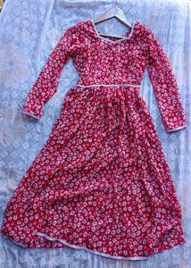 Red Floral Niarcut Kurti (Women&#39;s)