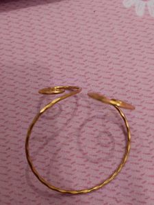 Gold Upper Arm Cuff Bracelet ✨ Asthetic