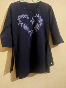 Women&#39;s Designer Knotted Black Top