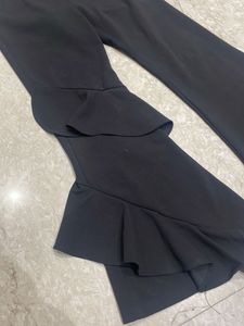 Ruffle Flare Leggings