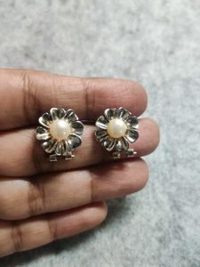 92.5 Silver Studs With Fresh Water Pearl