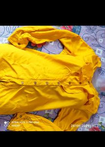 XXL yellow top beautiful and brand