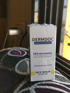DERMDOC 10% Niacinamide Face Serum