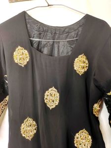 Elegant Embroidered Kurta Set