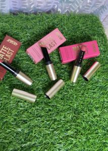Nykaa Matte Lipstick Pack Of 2