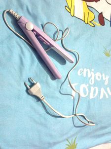 Mini Hair Straightener