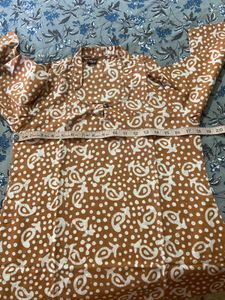 Vintage Brown &amp; White Print Top