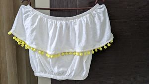 Cute White Crop Top = Small