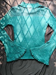 fitted top