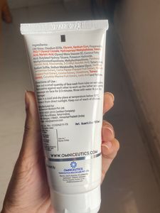 OMNIFADE Face wash