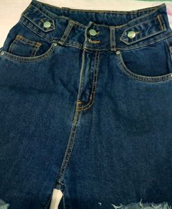 New Denim Mom Riped Jeans