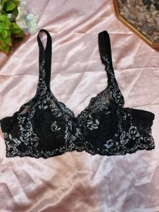 Lace Detail Bra💥