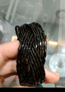 Hand Black Baracilete