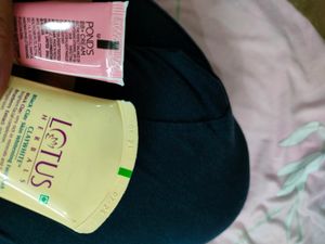 Ponds BB Cream And Lotus Claywhite Face Pack