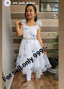 Lahenga Choli ,Goen ,Dress
