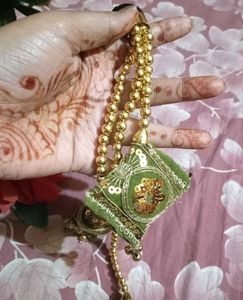 latkan for lahanga or chunni