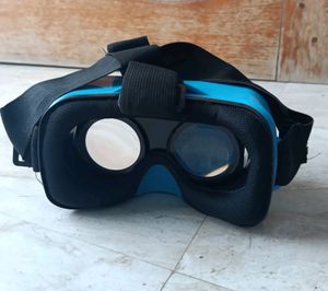 It Is VR HEADSET