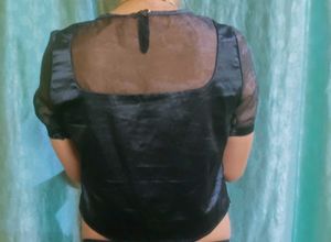 Graphic Print Crop Top