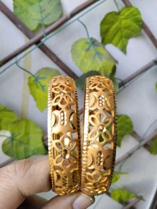 Sapna Gold Plated Bangles Set