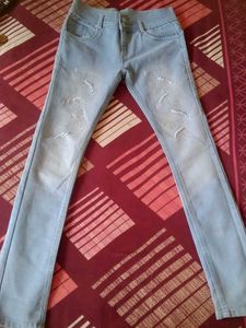 New Light Distressed Jeans