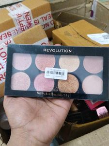 makeup revolution highlighter and contour palatte