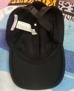 ZARA BLACK CAP (M)