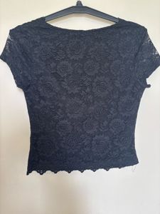 NEWME OPEN LACE DETAILED TOP
