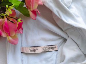 Victoria&#39;s Secret : Top