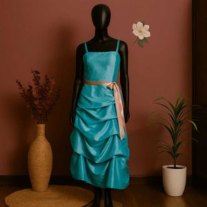 Sale 🎊🎉Elegant Teal Dress