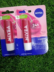 2 Nivea Cherry Shine Lip Balm