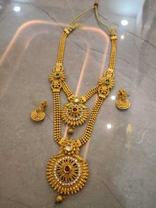 Gold Tone Jwellery Set