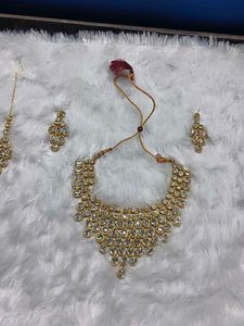 Neckles