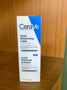 CeraVe facial moisturising lotion