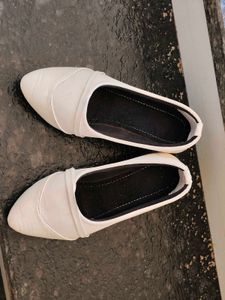 Elegant Cream Ballet Flats