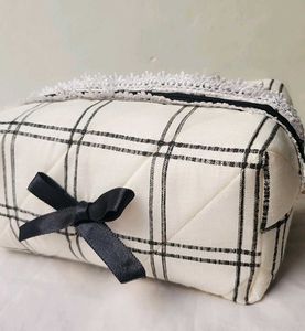 Coquette Pinterest Aesthetic Off White Make-up Bag