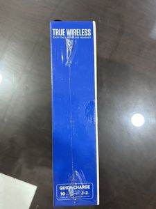 Wireless ear buds