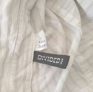 H&amp;M DiVIDED Classic Shirt! Grey Stripped