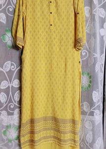 Avasa Yellow Kurta /size Small /length - Below Knee