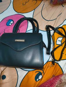 Elegant Black Handbag